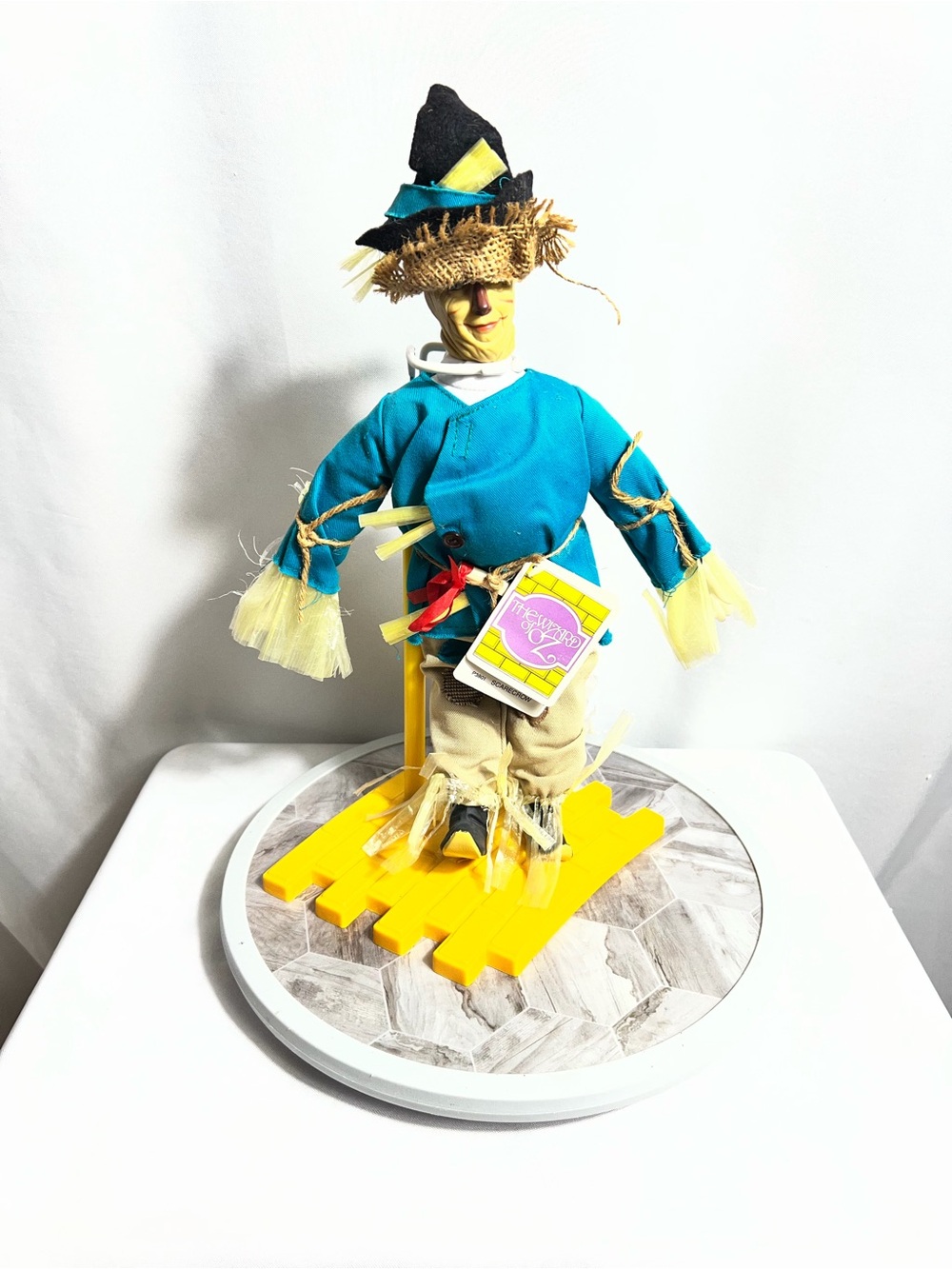 Wizard of Oz Scarecrow Figure Hamilton Gifts MGM Grand Collectible Doll